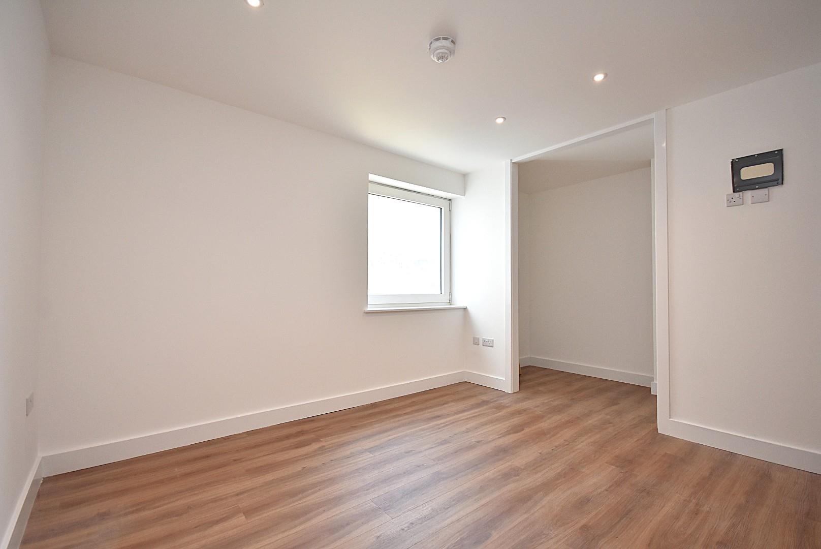 21 Eddystone House, Ferry Court, Cardiff, CF11 0AU